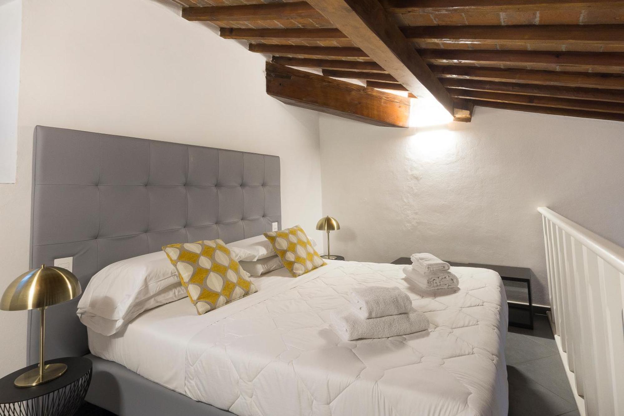 Porta Rossa Dream Apartment Флоренция Екстериор снимка